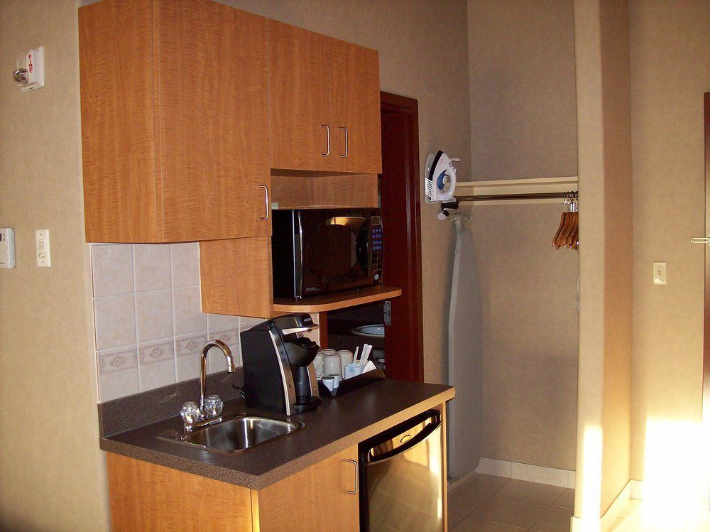 Clarion Pointe Hotel Rimbey Exterior photo